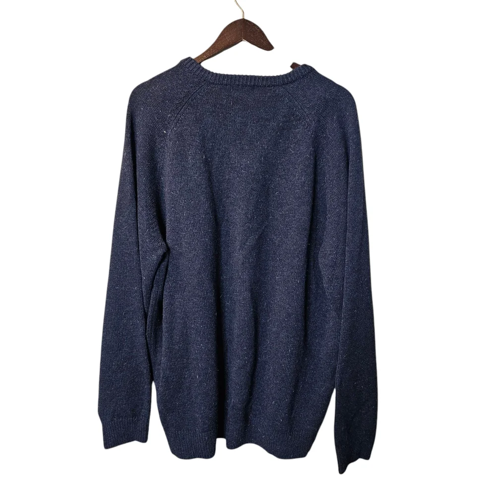 L.L. Bean Sweater - 100% Lambswool - V-Neck - Navy - Knit - Warm - Classic